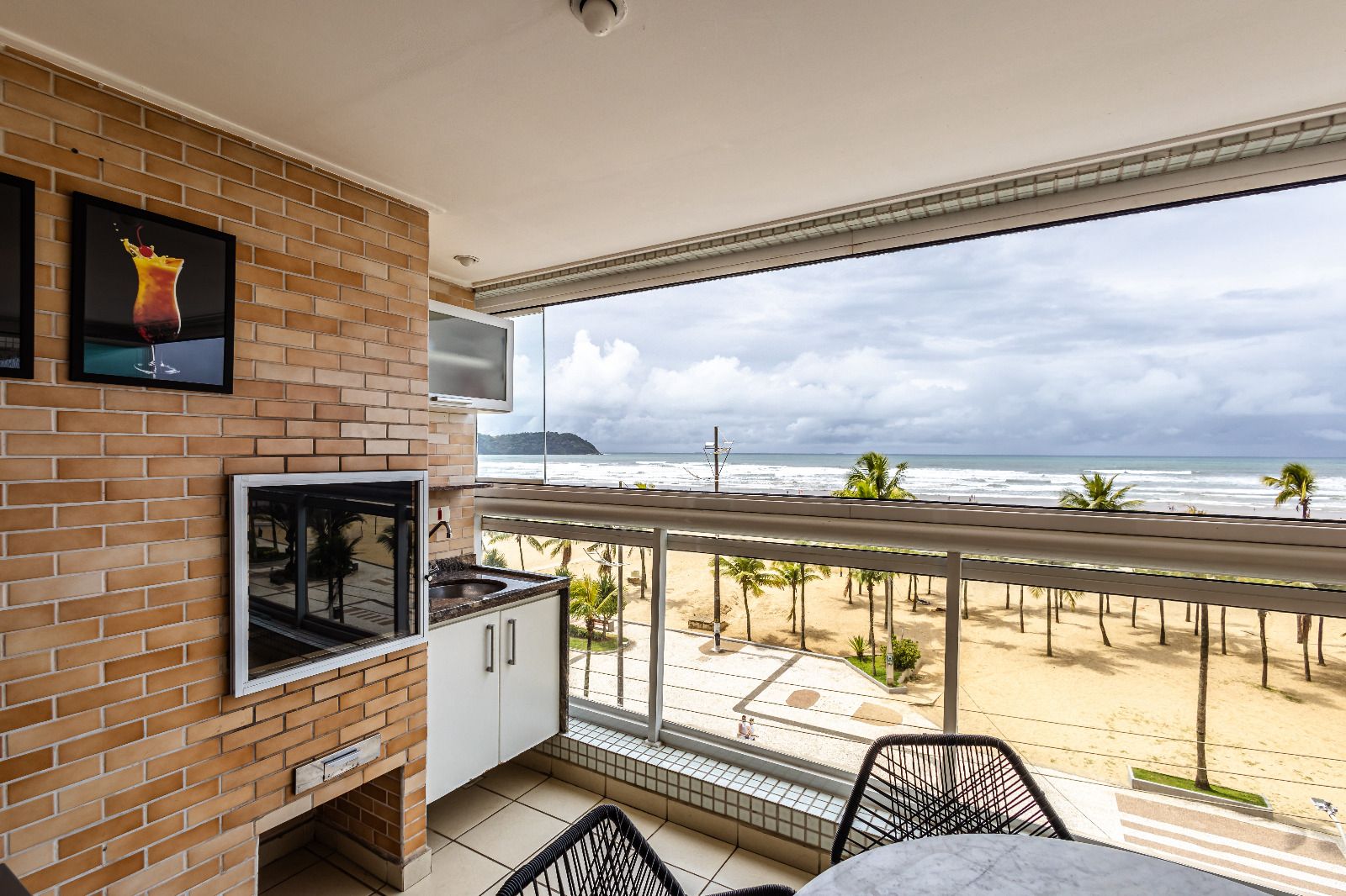 APARTAMENTO NA GUILHERMINA • (RESIDENCIAL A ILHA HOME RESORT)